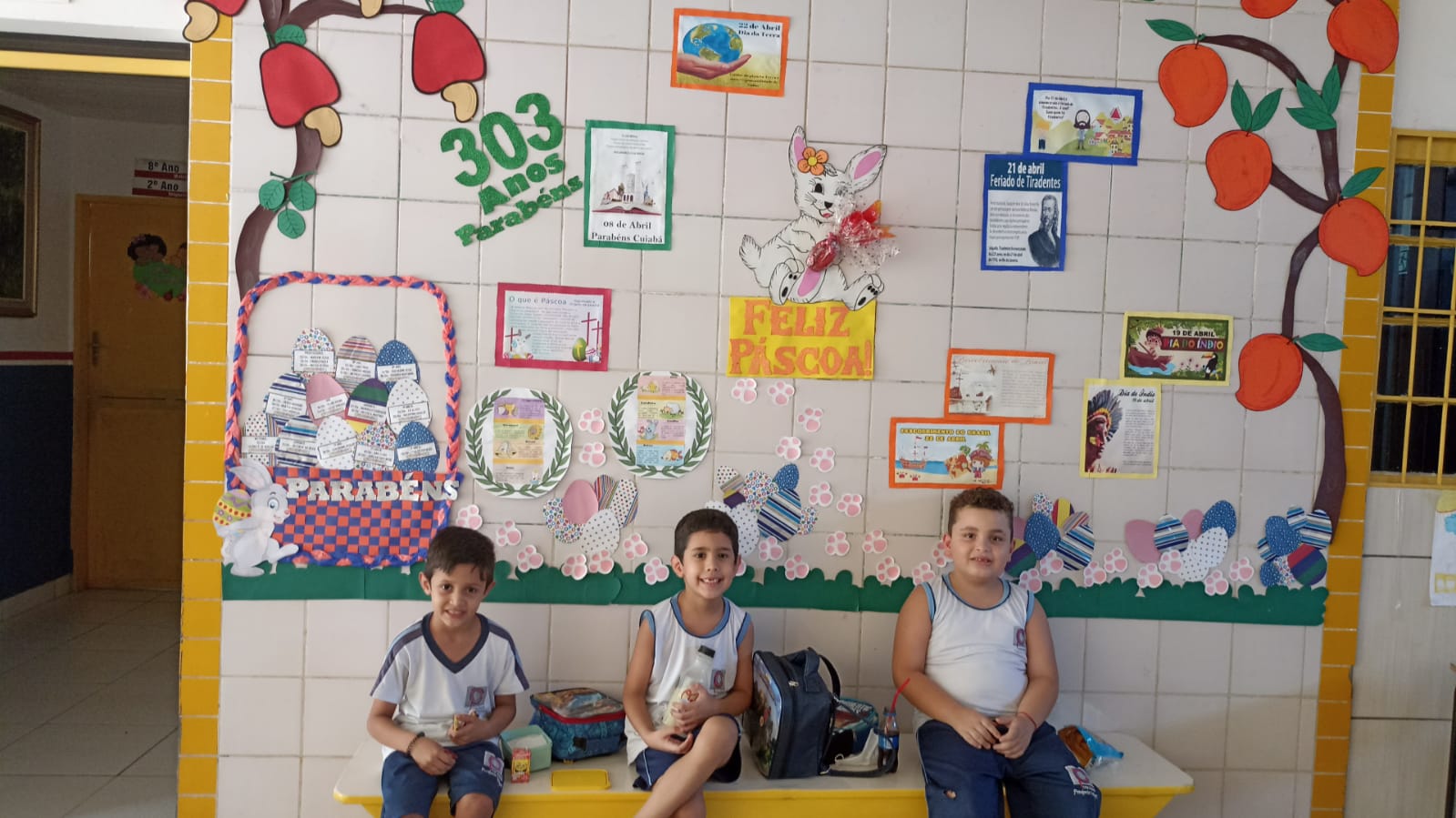 Mural do Mês de Abril